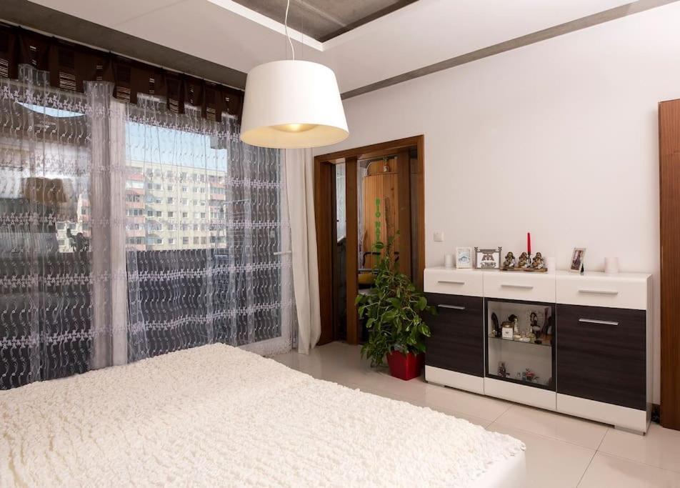 Orangehomes One Bedroom With Fireplace Appartement