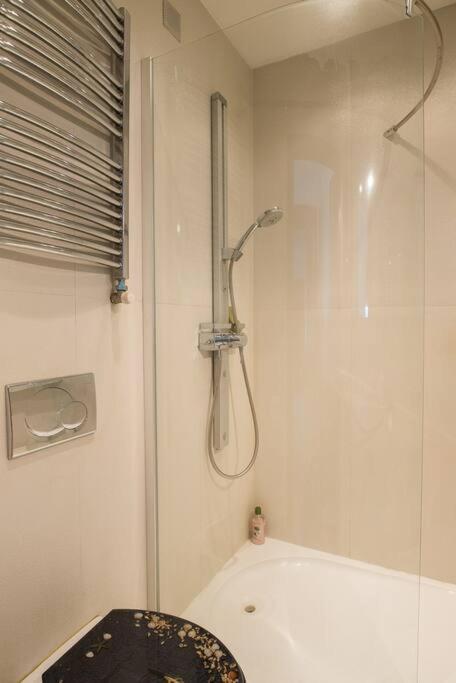 Orangehomes One Bedroom With Fireplace Appartement *